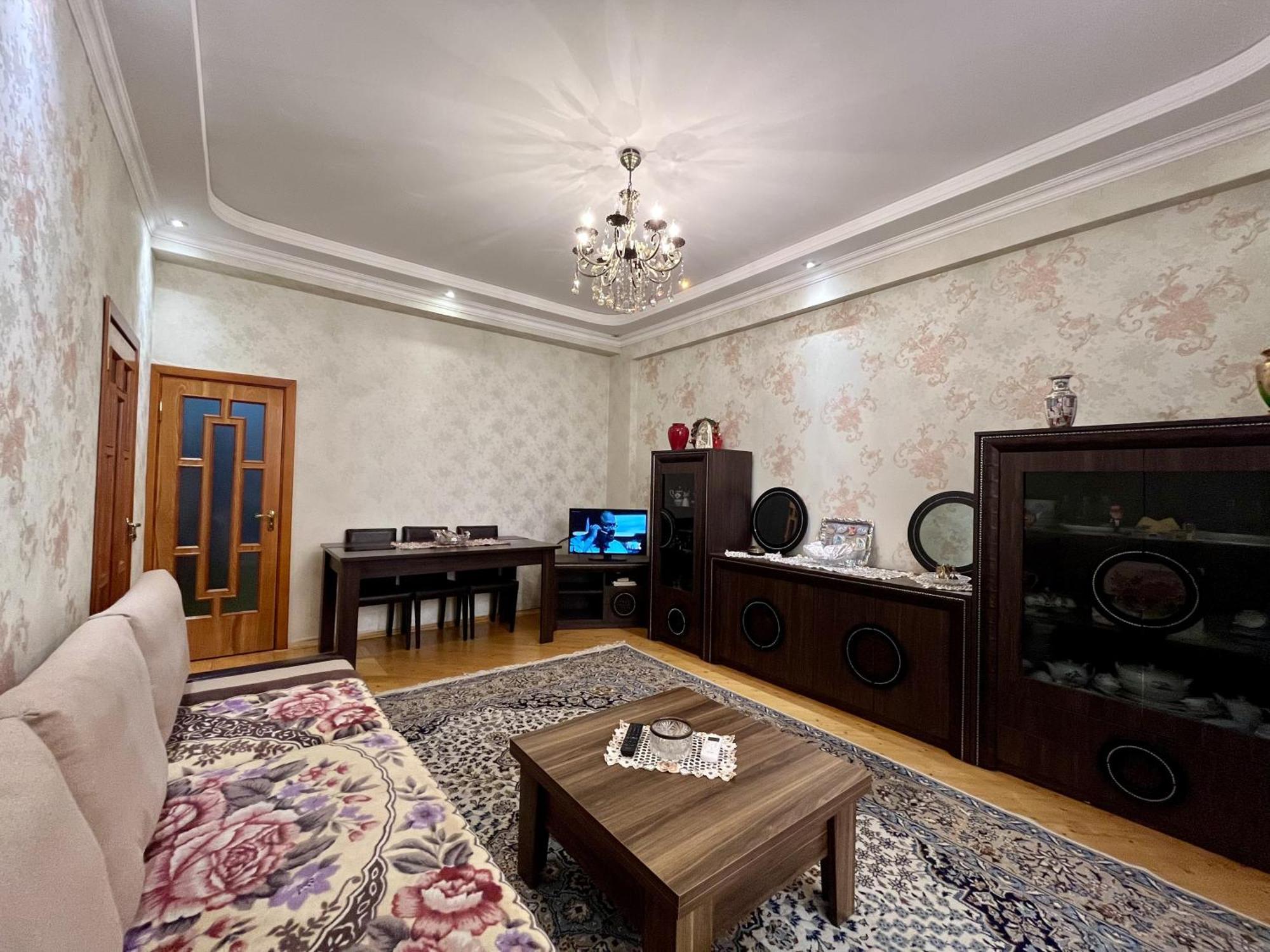 Apartment Near Khatai Баку Екстериор снимка