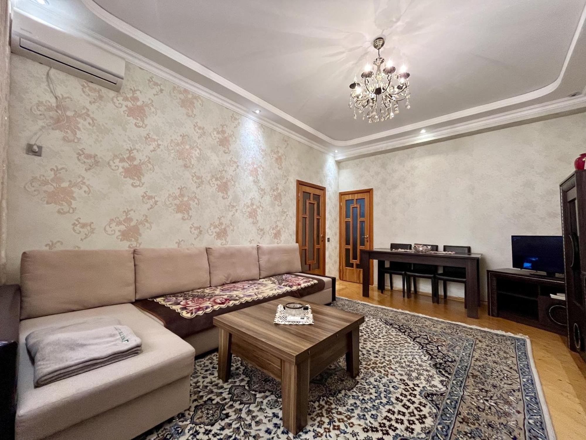 Apartment Near Khatai Баку Екстериор снимка